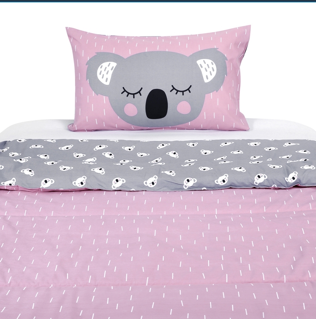 Bộ chăn bông trần và vỏ gối cho trẻ Pink Koala - Image 4