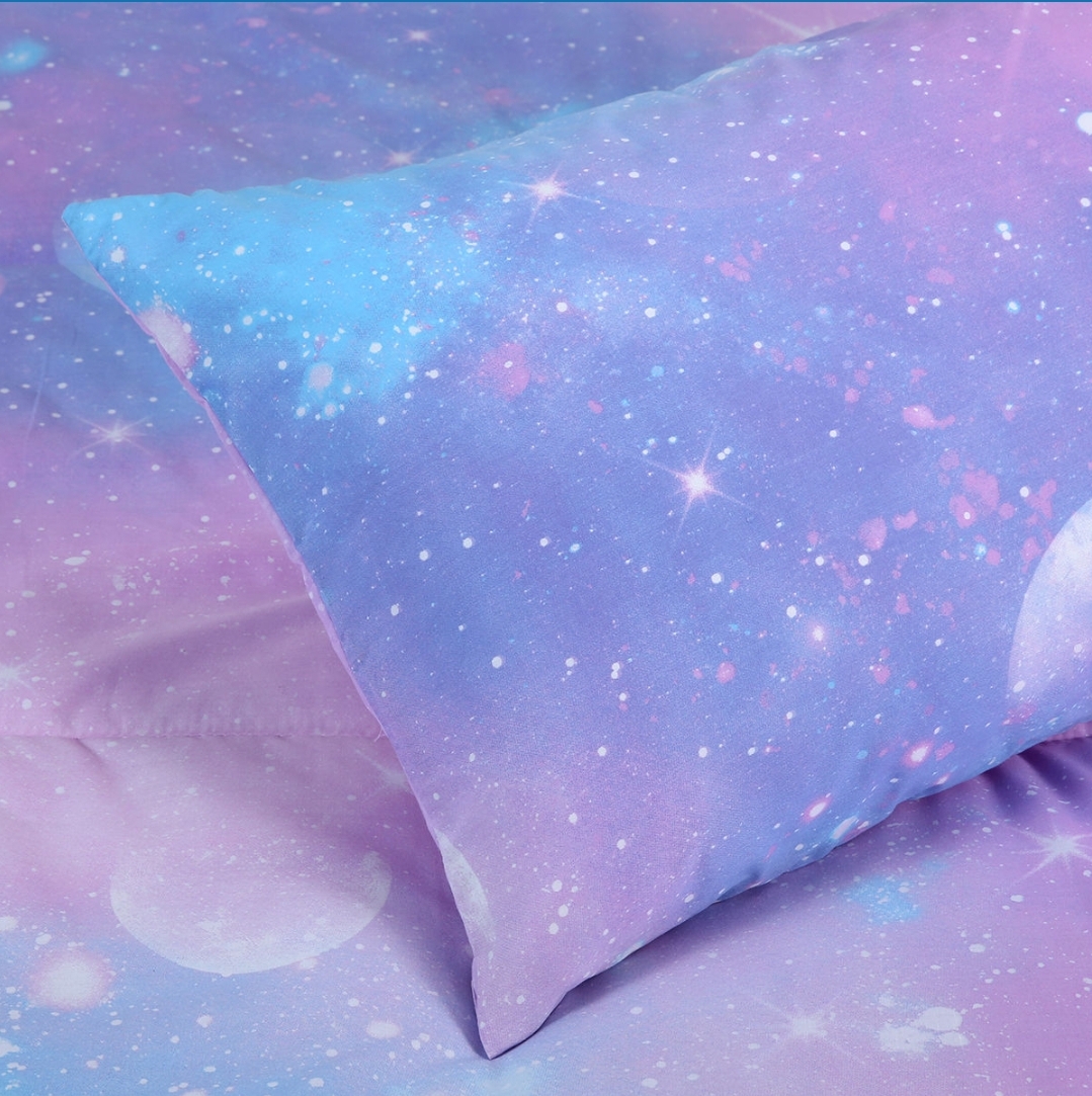 Bộ chăn bông trần và vỏ gối cho trẻ Pink Galaxy - Image 5